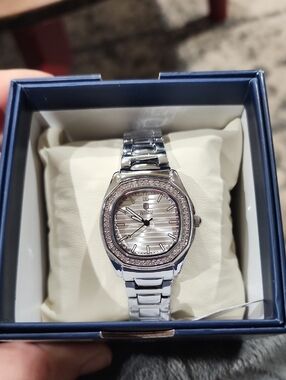Montres Prestige X Invicta Women's Watch - 32mm, Steel (MPW-0203) New In Box!